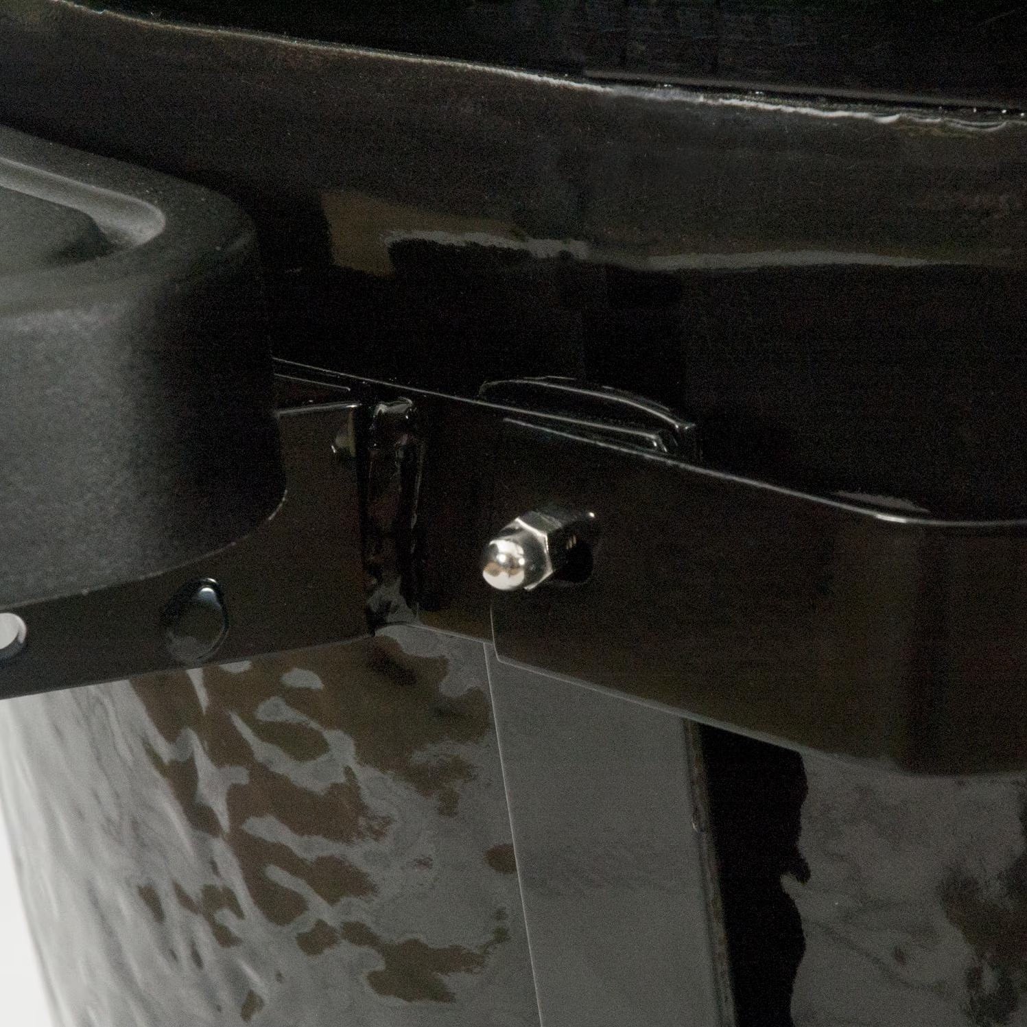 Side shelf mounting bracket on the Primo Oval X-Large All-In-One ceramic charcoal grill, PGCXLC