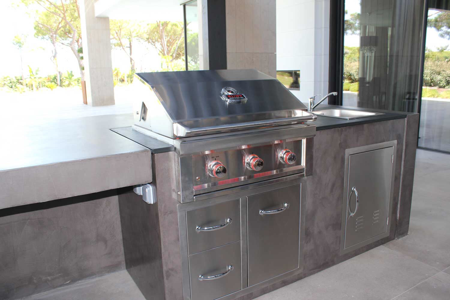 Sunstone Classic Series Flush Style 30” Tank Tray Triple Drawer Unit showcasing its sleek design and outdoor utility.