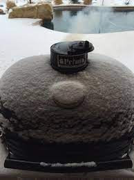 Can I use a Kamado Grill in the winter?