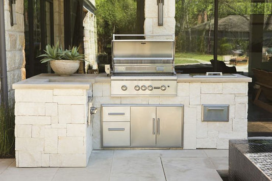 5 Must-Haves for Your Outdoor Kitchen