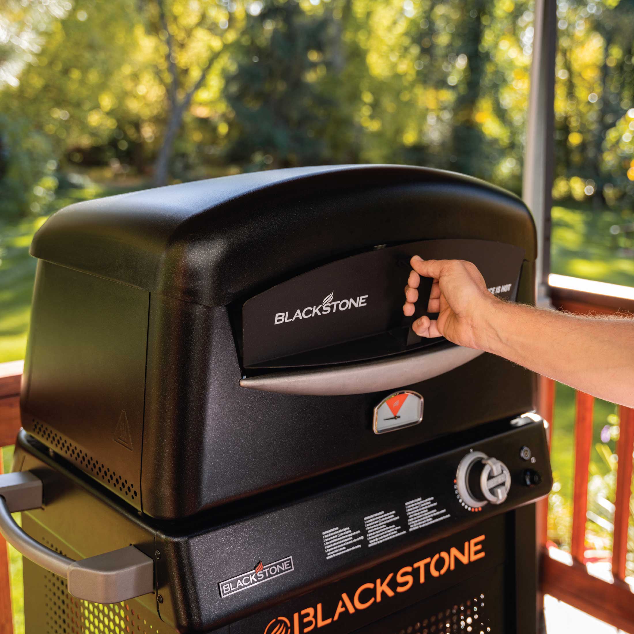 Blackstone Freestanding Propane Gas Pizza Oven