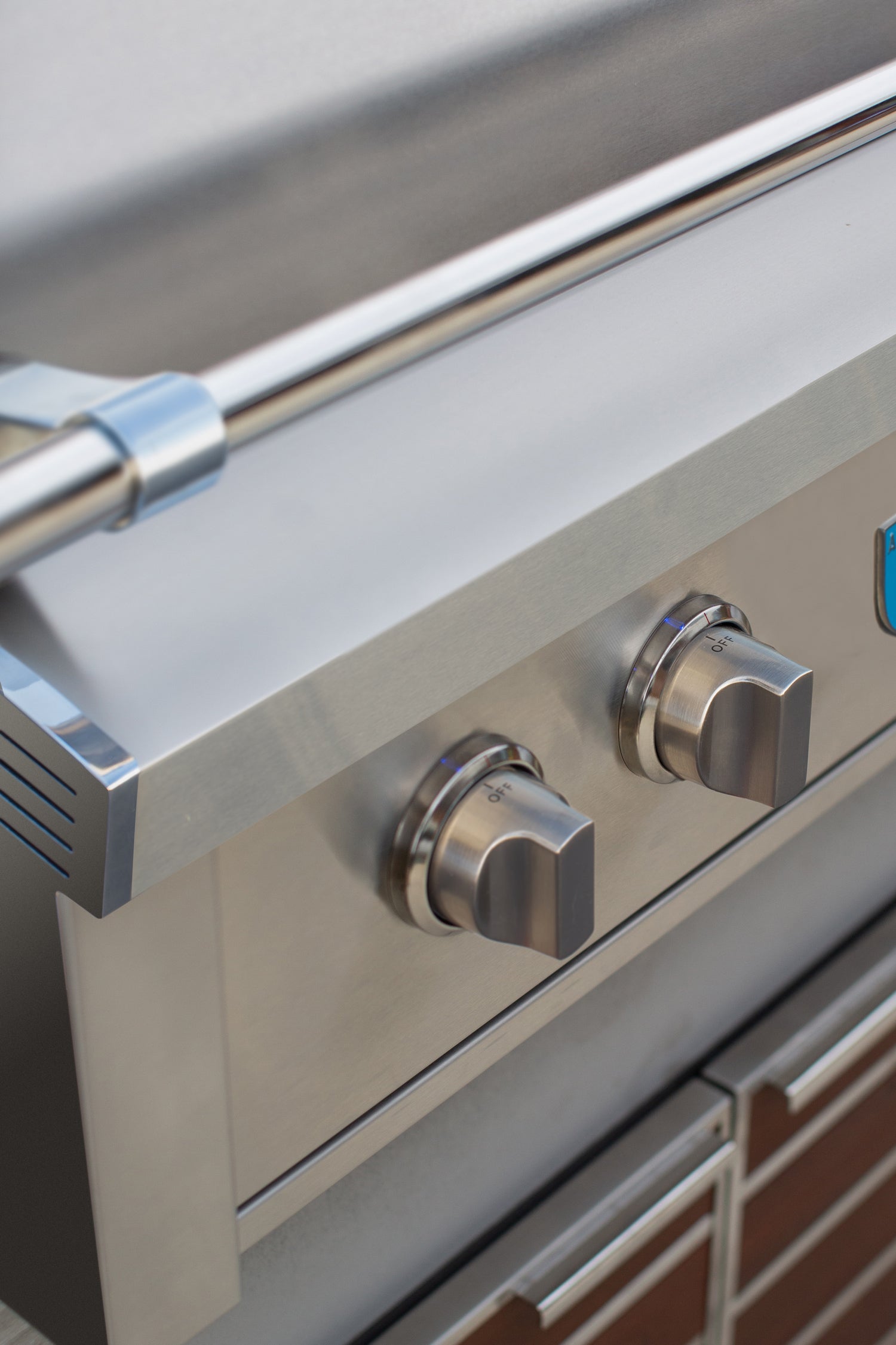 American Made Grills Estate 42-inch freestanding cart gas grill — hood handle and control knobs